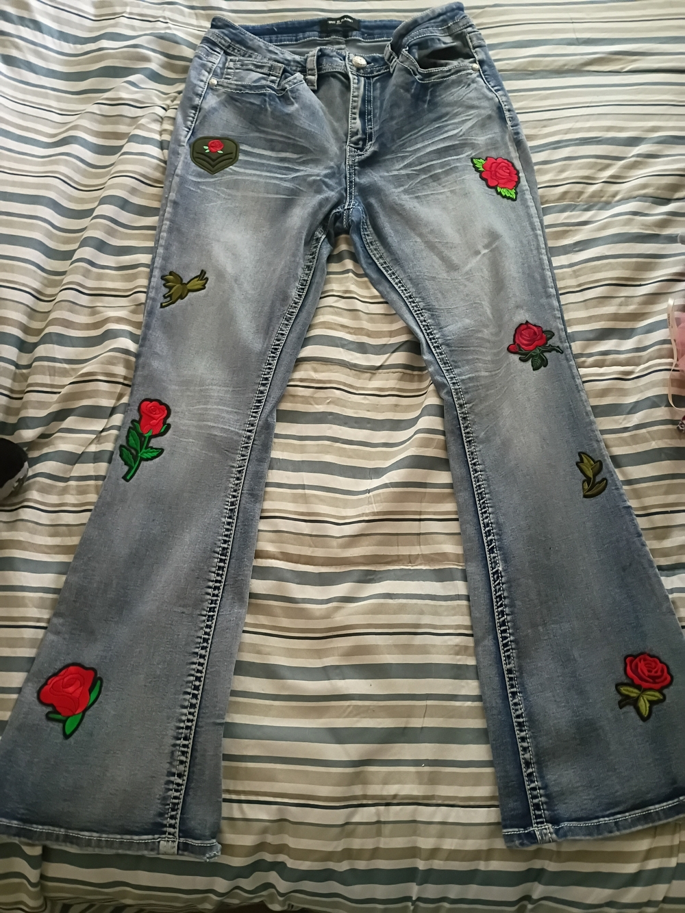 Light Blue Rose Patch Flare Jeans for Women